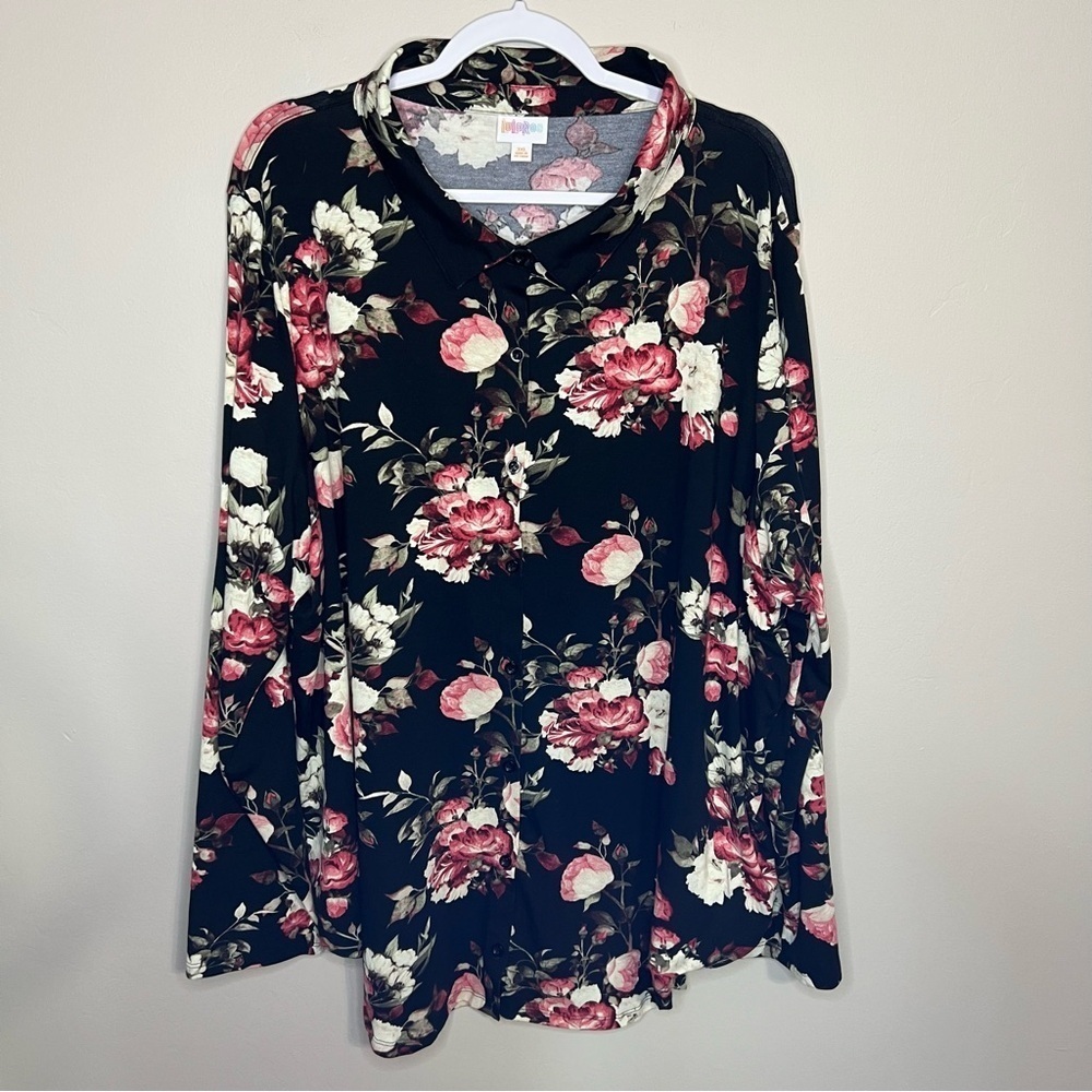 Lularoe Valentina Long Sleeve Button Up Black Floral Shirt size 3XL